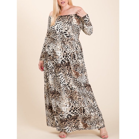 Plus Size Leopard Off Shoulder Maxi Dress - Picture 4 of 6